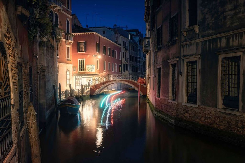 Gracht nocturne à Venise