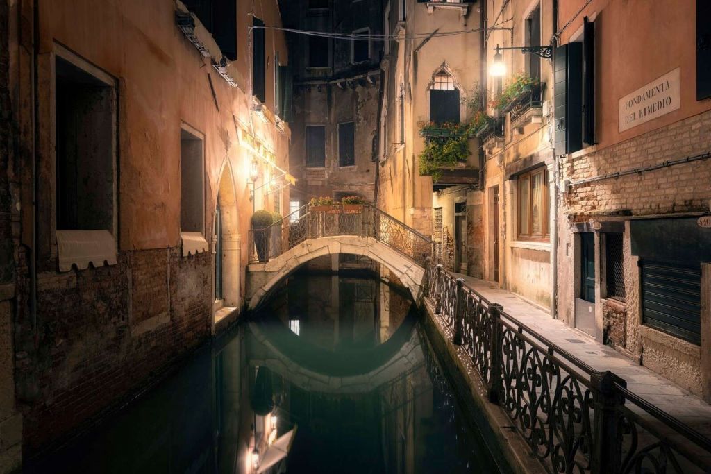 Pont illuminé de Venise